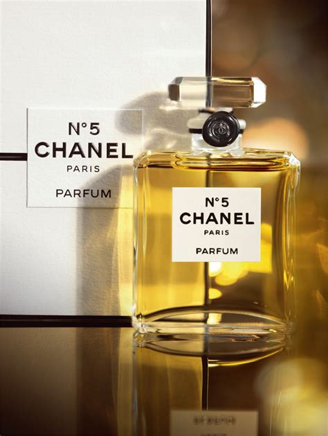 chanel numero 5 gif|chanel number 5 gifs .